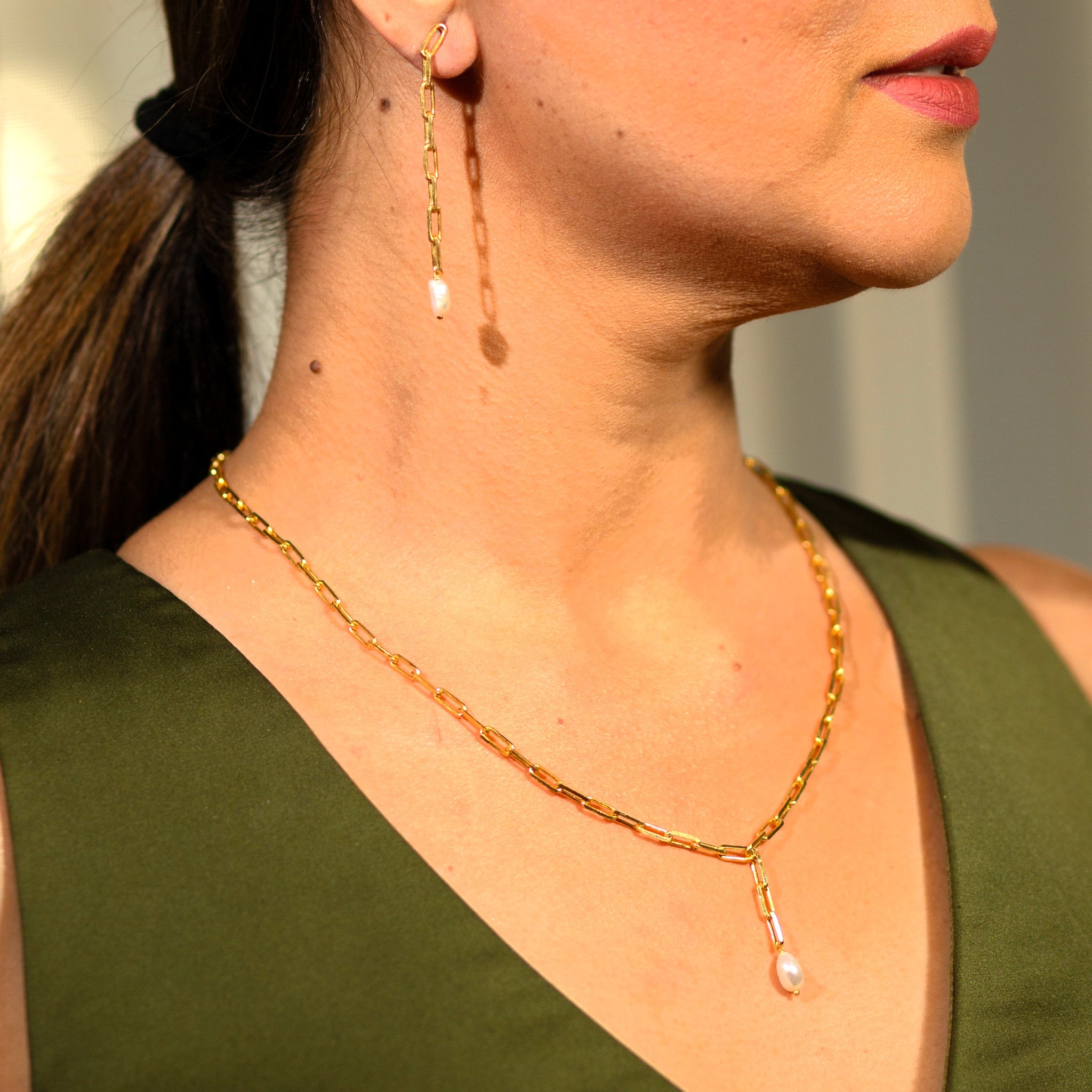 Pearl Elegance Link Necklace & Earrings Set
